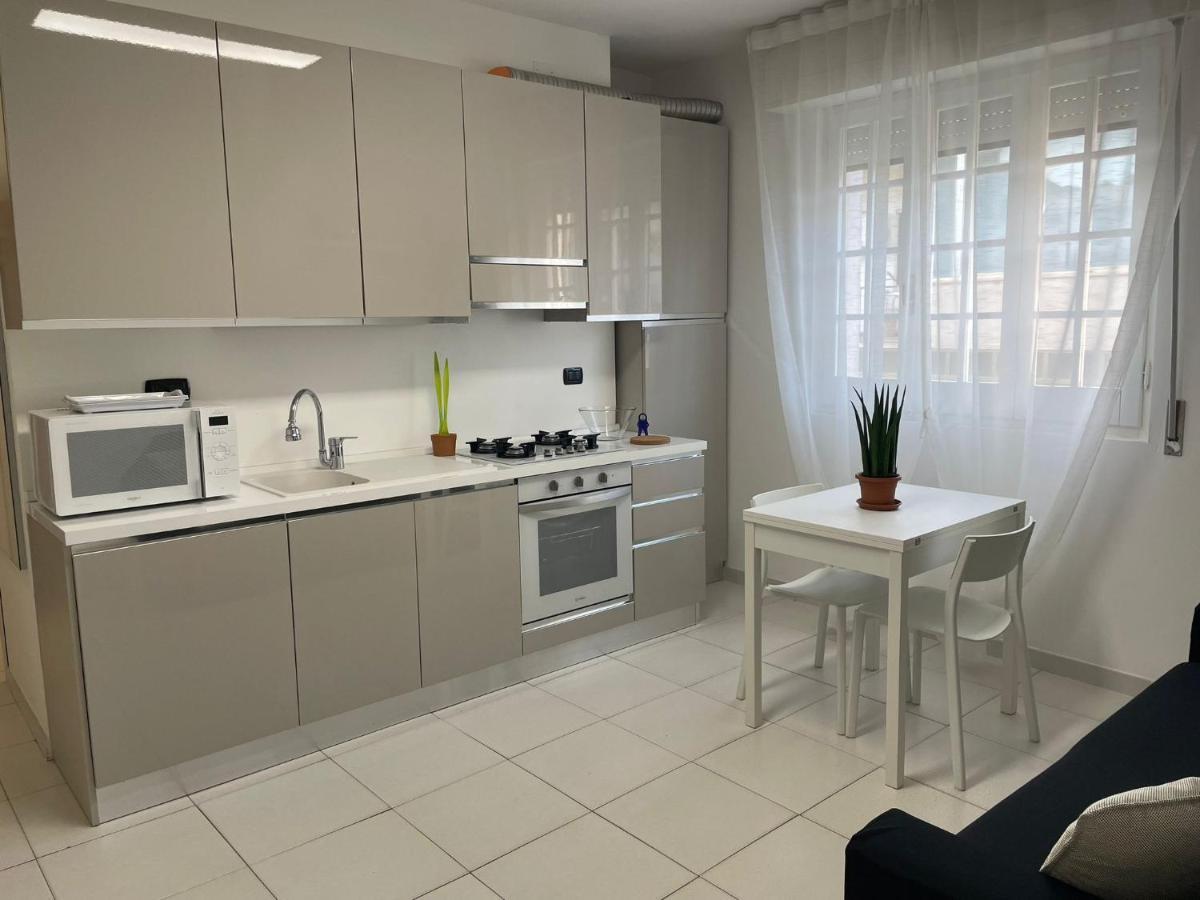 La Casa Di Mia Hotel Каляри Екстериор снимка